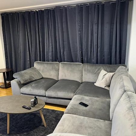 Luxury Apartments Дагенем Экстерьер фото